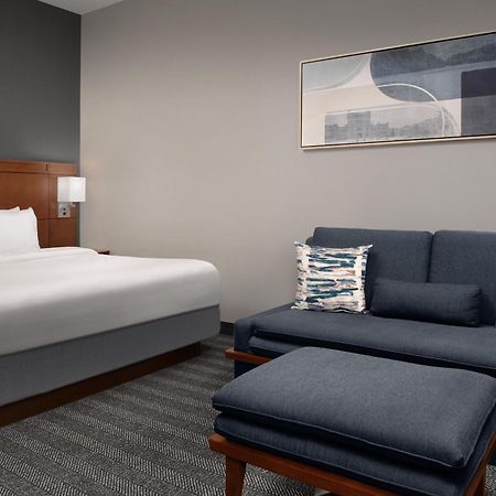 Courtyard By Marriott Syracuse Downtown At Armory Square Hotel Exterior foto