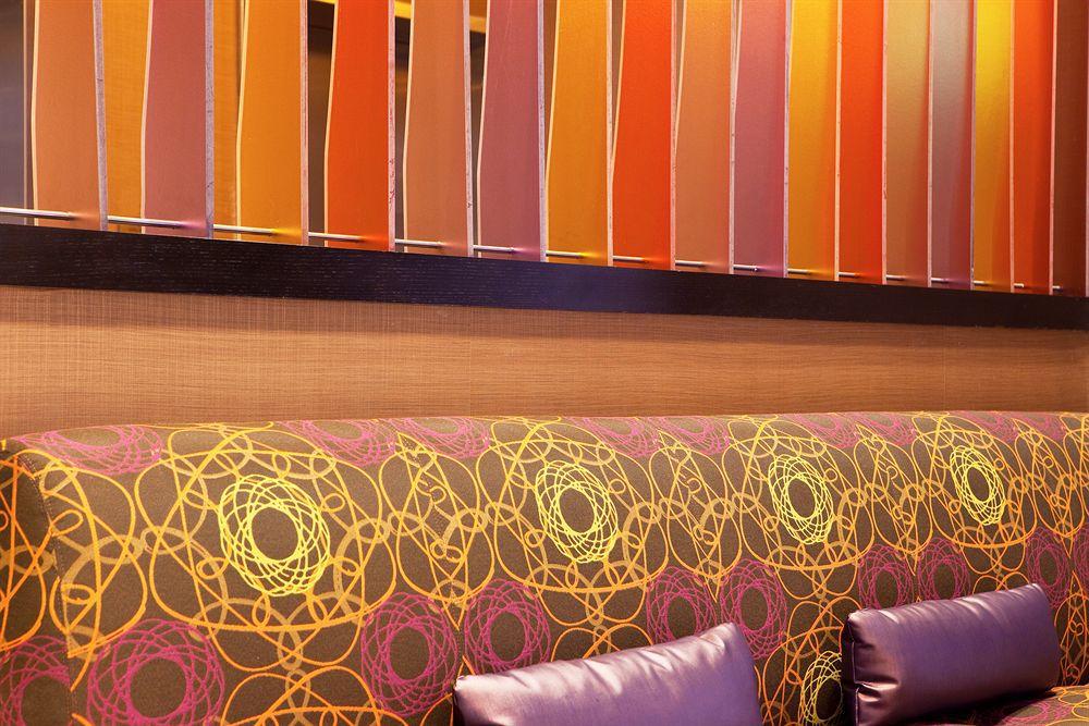 Courtyard By Marriott Syracuse Downtown At Armory Square Hotel Exterior foto