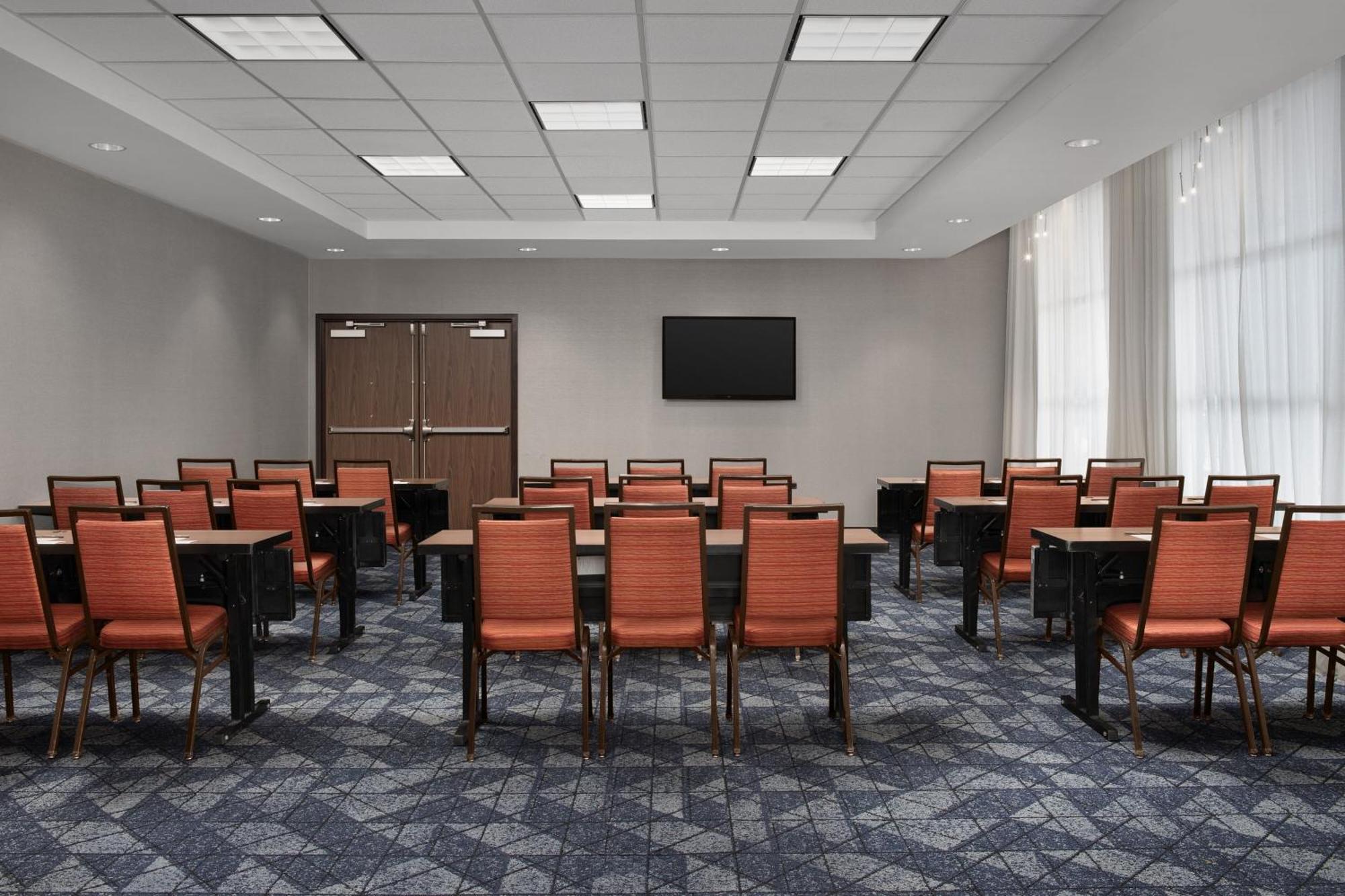 Courtyard By Marriott Syracuse Downtown At Armory Square Hotel Exterior foto