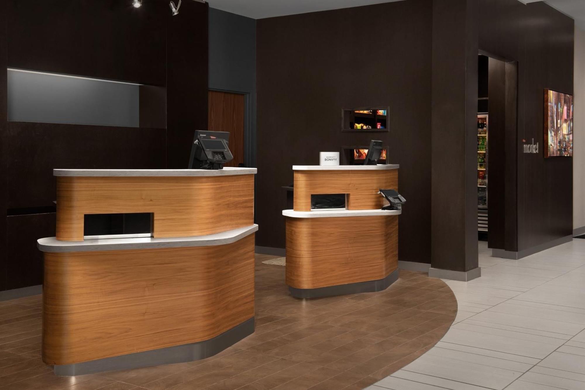 Courtyard By Marriott Syracuse Downtown At Armory Square Hotel Exterior foto